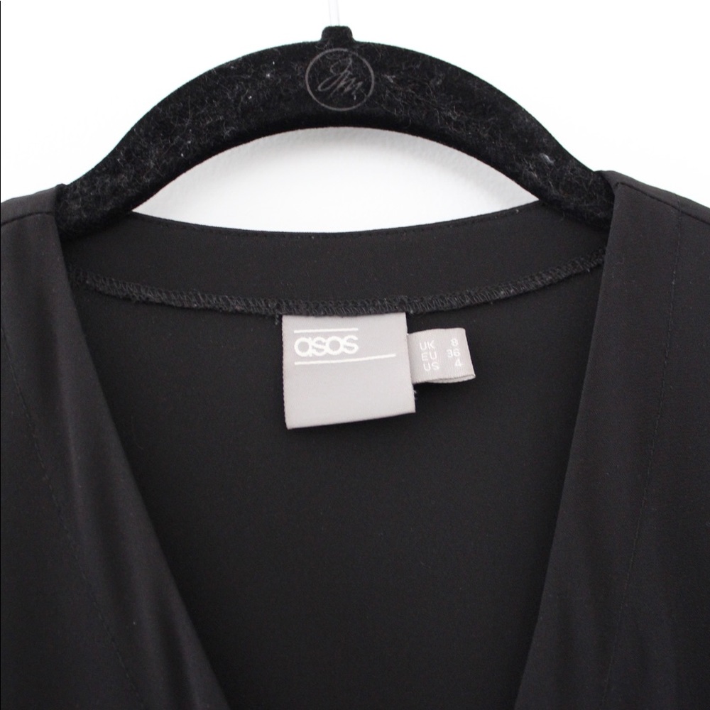 ASOS V-Neck Mono Color Block Blouse - Picture 10 of 10